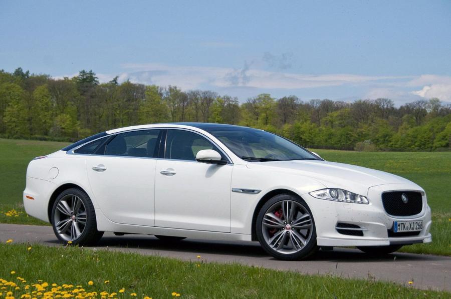  Jaguar XJ Sport 2012 года  (фото 31 из 39)